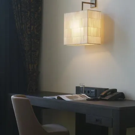 Restaurant La Sonnerie 아들엔부르거