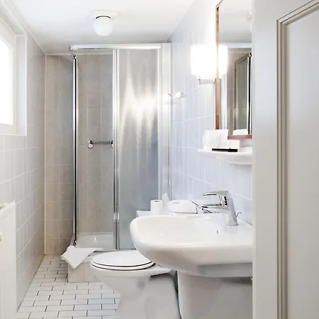 ホテル Restaurant La Sonnerie ソン・エン・ブリューゲル