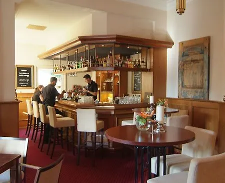 호텔 Restaurant La Sonnerie 4*
