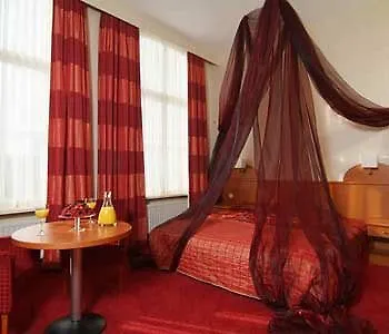 Restaurant La Sonnerie 호텔 4*