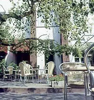 Restaurant La Sonnerie 아들엔부르거