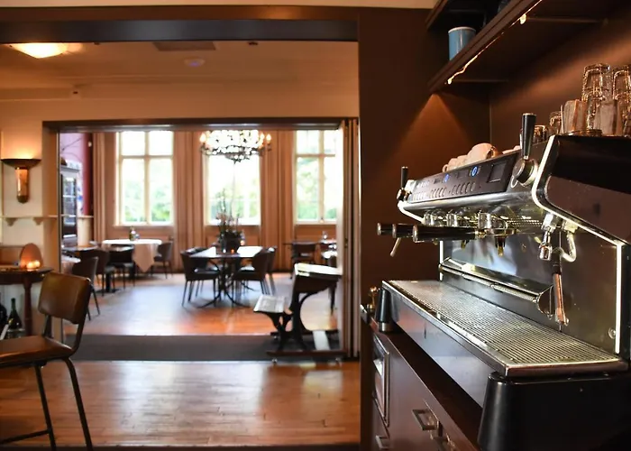 Restaurant La Sonnerie מלון Son en Breugel